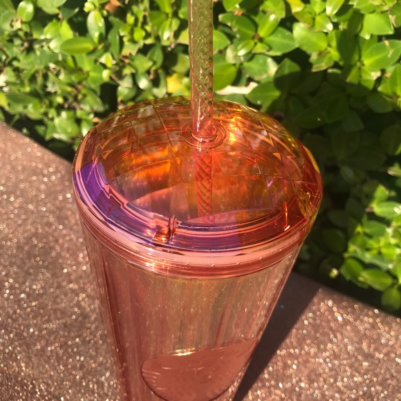 Beautiful🧡 Starbucks iridescent rose gold tumbler - Picture 2 of 5